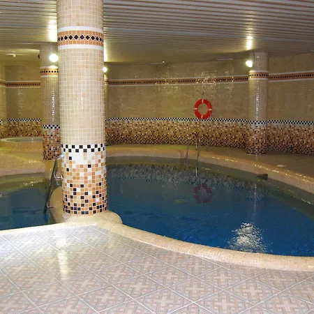 Azul Otel 2*
