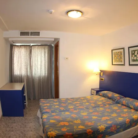 Azul Otel 2*