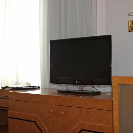 Azul Hotel 2*