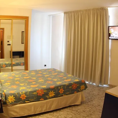 Azul Hotel 2*